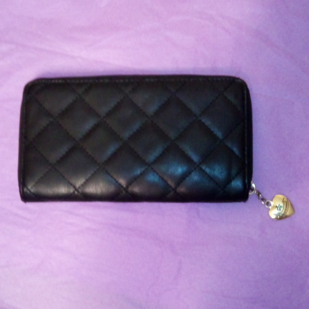 Juicy Couture Large Wallet - Picture 5 of 11